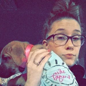 Meet your Posher, Carrie